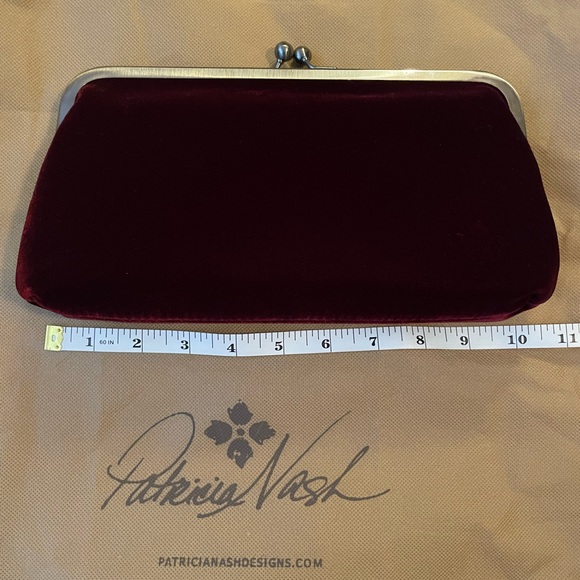Patricia Nash Bordeaux Velvet Kiss Lock Clutch/Shoulder Bag - Picture 10 of 12